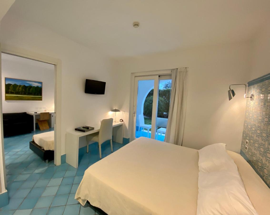 Ganimede Hotel Sperlonga Ngoại thất bức ảnh