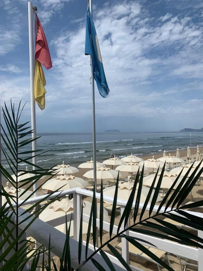 Ganimede Hotel Sperlonga Ngoại thất bức ảnh