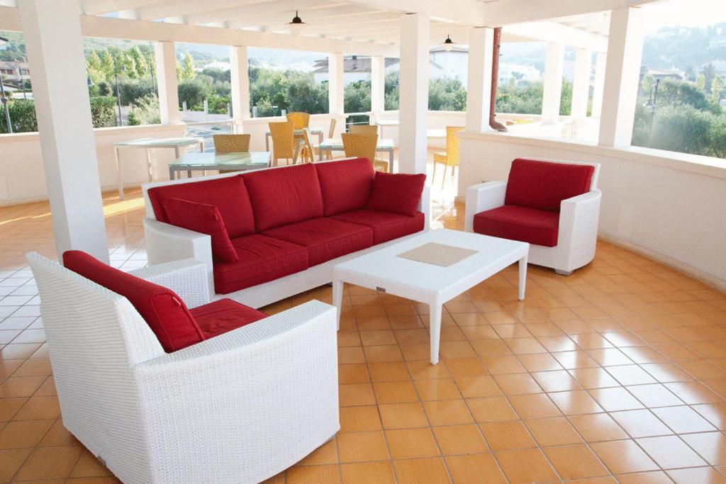 Ganimede Hotel Sperlonga Ngoại thất bức ảnh