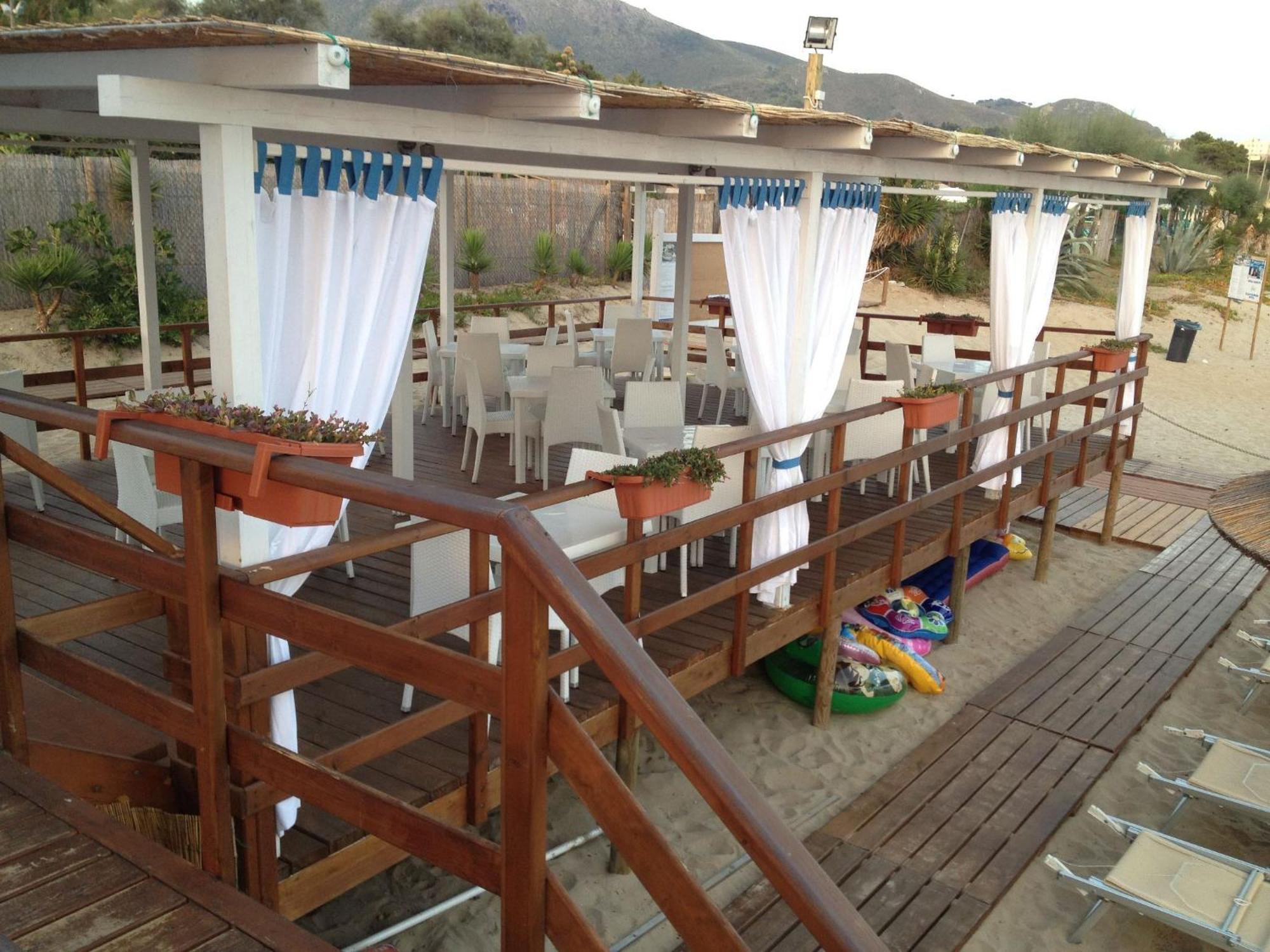 Ganimede Hotel Sperlonga Ngoại thất bức ảnh